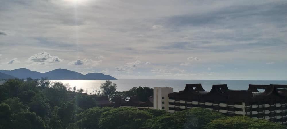 Sri Sayang Pearl View Apartment Batu Ferringhi Room photo