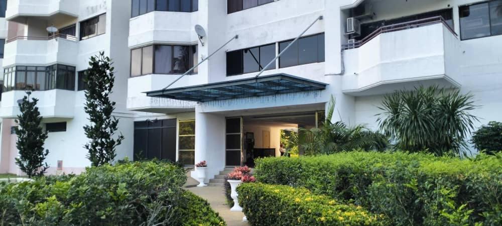 Sri Sayang Pearl View Apartment Batu Ferringhi Room photo