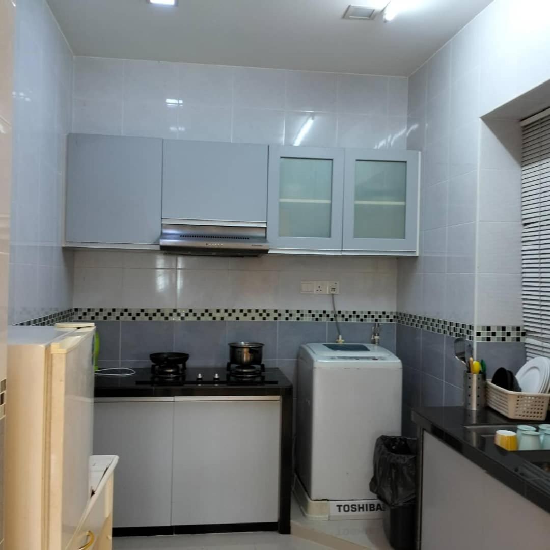 Sri Sayang Pearl View Apartment Batu Ferringhi Room photo